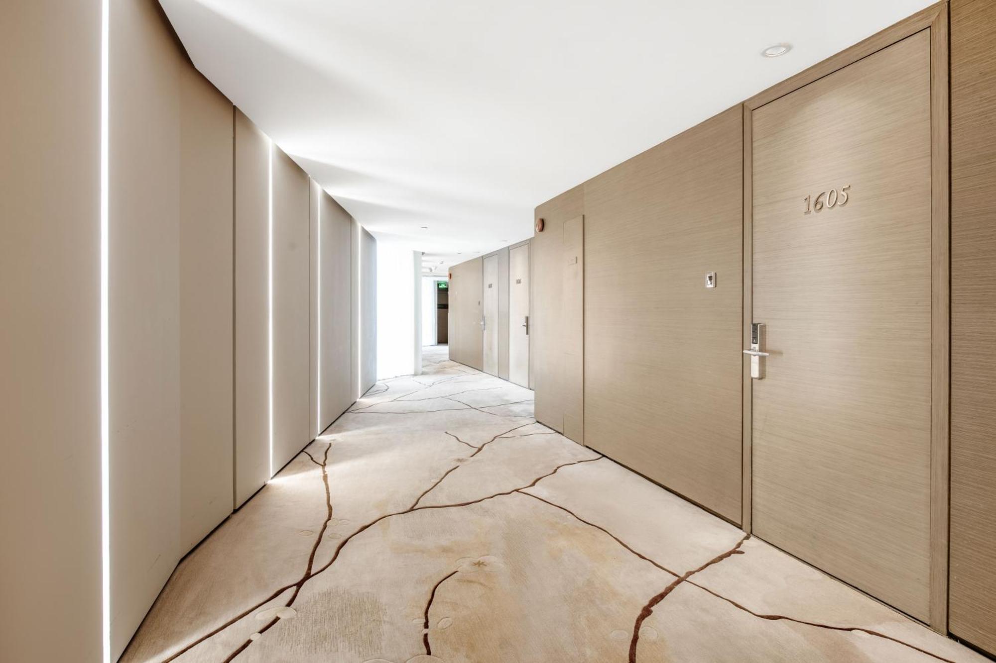 Cm Serviced Hillside Apartment Shenzhen